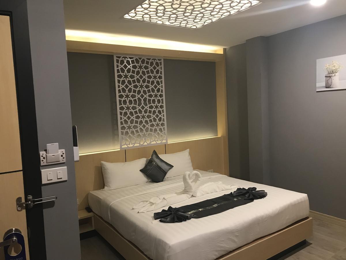 Sleep Inn Phuket Patong Bagian luar foto